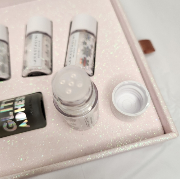 Anastasia Beverly Hills Loose Glitter Kit - Picture 4 of 11